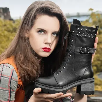 2020 Novas Chegada Gótico Botas de Mulher de Salto Baixo Preto de Mulheres Sapatos de Couro Legal das Mulheres Cravejado de Botas de Plataforma Punk Botas Para Mulheres
