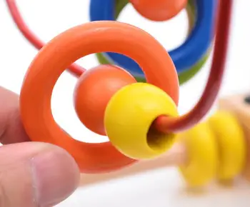 Contagem de Talão de Círculos Ábaco Fio do Labirinto de Montanha-russa de Madeira montessori materiais Brinquedo Matemática às Crianças Brinquedos para Crianças do Bebê Infantil