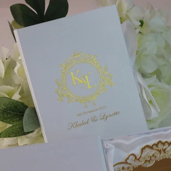 Exemplo Personalizadas de Ouro Gravadas acrílico convite de Casamento cartões com ouro frustrado caixas brancas