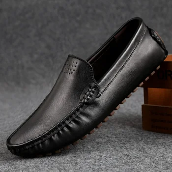 Homens Sapatos de marcas de luxo Mocassim de Couro genuíno Casual Condução Sapatos Oxfords Homens Sapatos Mocassins italianos Sapatos para Homens barcos