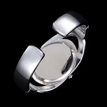 Mulher Assistir 2019 Novo Design Senhoras Bracelete de Cristal de Quartzo Luxo Strass Moda women's Watch Oval de Discagem Relojes Menina de Presente