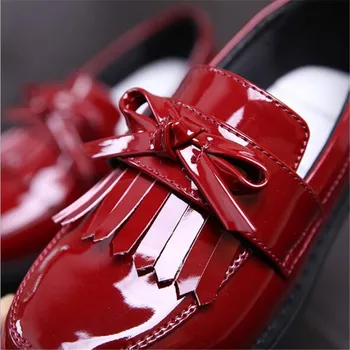 Novas Crianças Borla Casuais Sapatos de Meninas Sapatos Princesa Aluno Preto Vermelho de salto Baixo em Couro Sapatos de Bebê da Criança Sapatos 02A