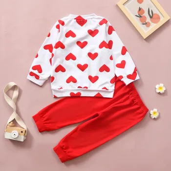 O mais novo de Criança Roupas de Bebê Meninas em Forma de Coração de Impressão Tops, T-Shirt Rasgada Calças Conjunto Bebê com Roupas do Dia dos Namorados Roupas