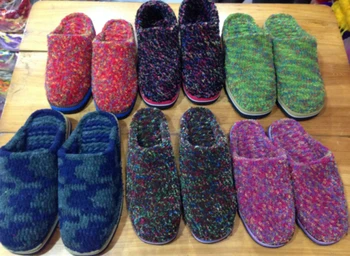 QJH 1pcs/175g Misto de Cor Coral de Veludo DIY Lenço Camisola de Lã com Sapatos&Manta de Mão-de malha de Fios de Cores Luzes do Luar de Lã de Linha
